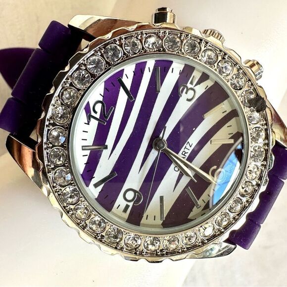 Bréda zebra rhinestone watch with purple band - Picture 2 of 8